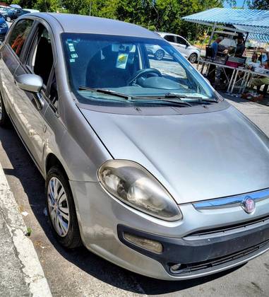 FIAT PUNTO 1.4 ATTRACTIVE ITALIA 8V FLEX 4P MANUAL